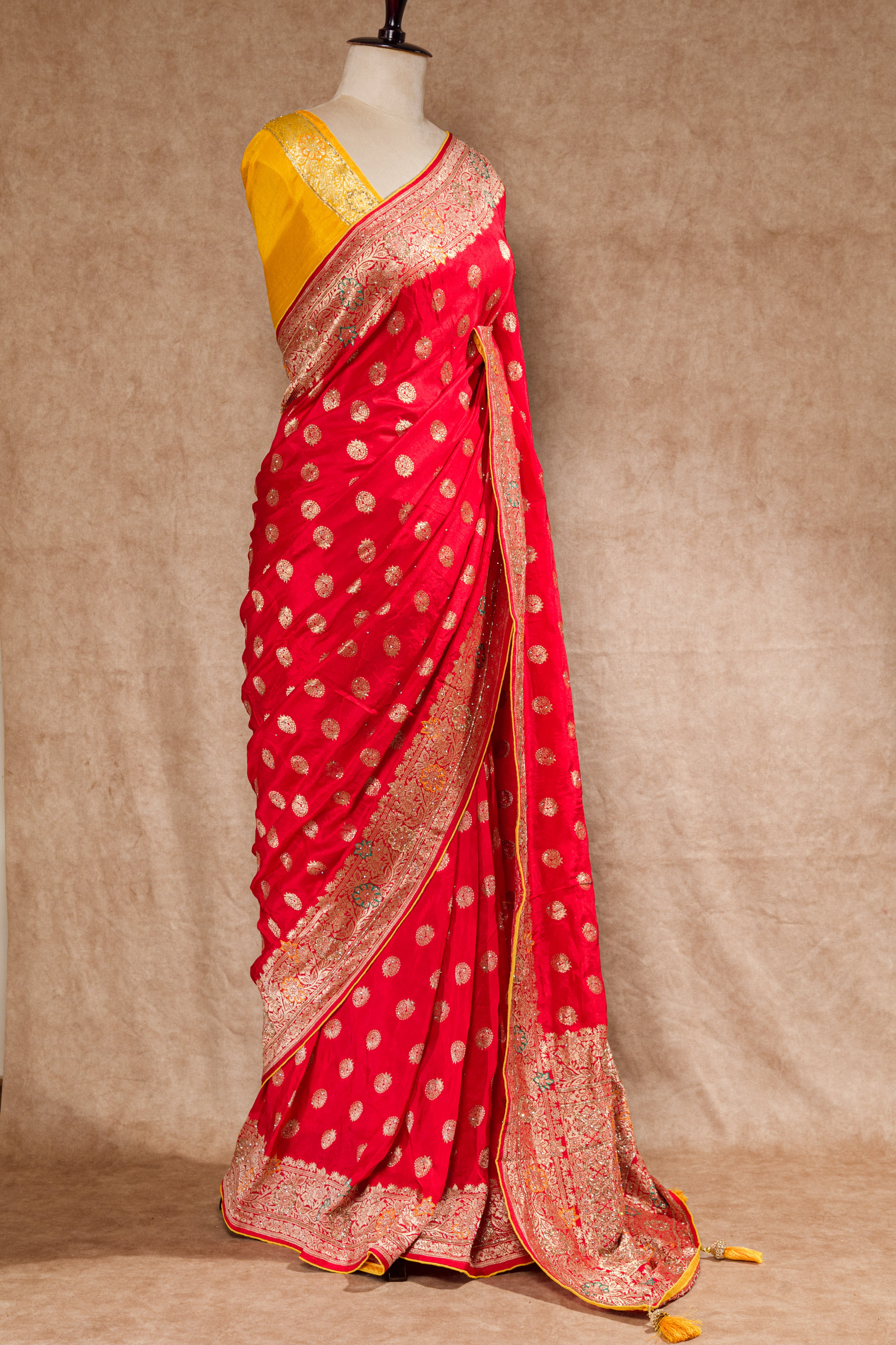 Red & Gold Dolla Weaving Saree with Cutdana Work