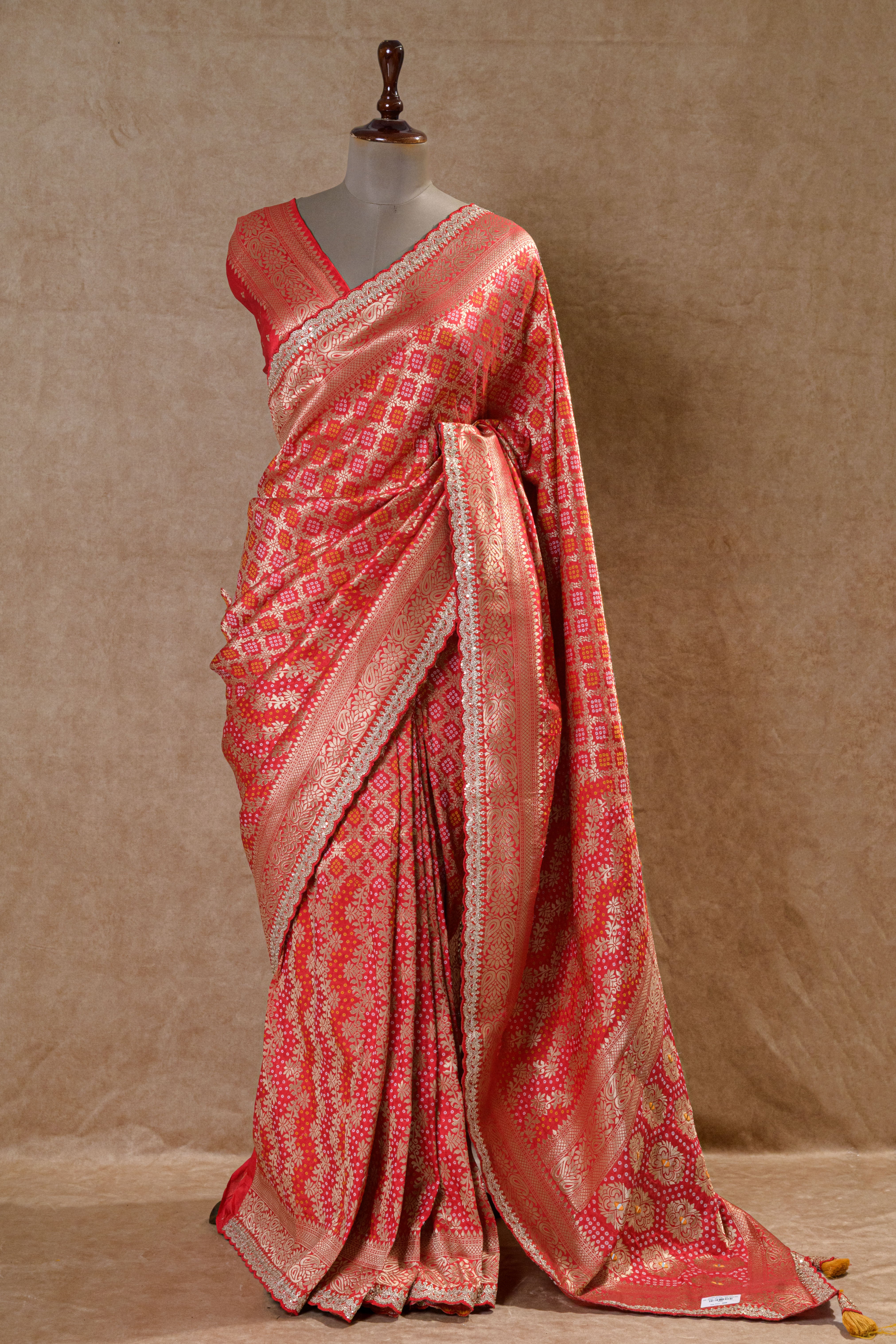 Red Dori Silk Bandhani Saree with Mirror Work and Gold Border