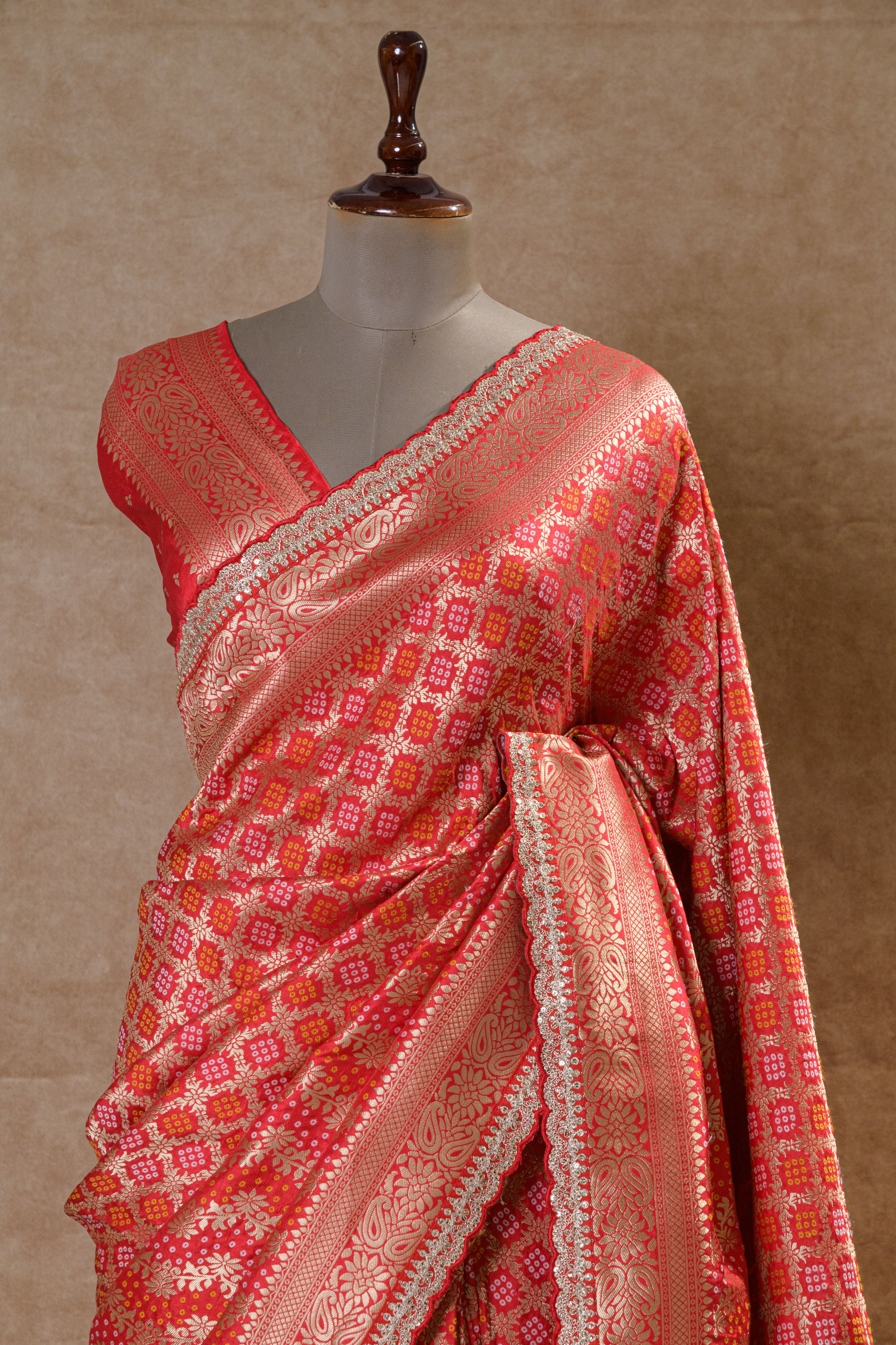 Red Dori Silk Bandhani Saree with Mirror Work and Gold Border