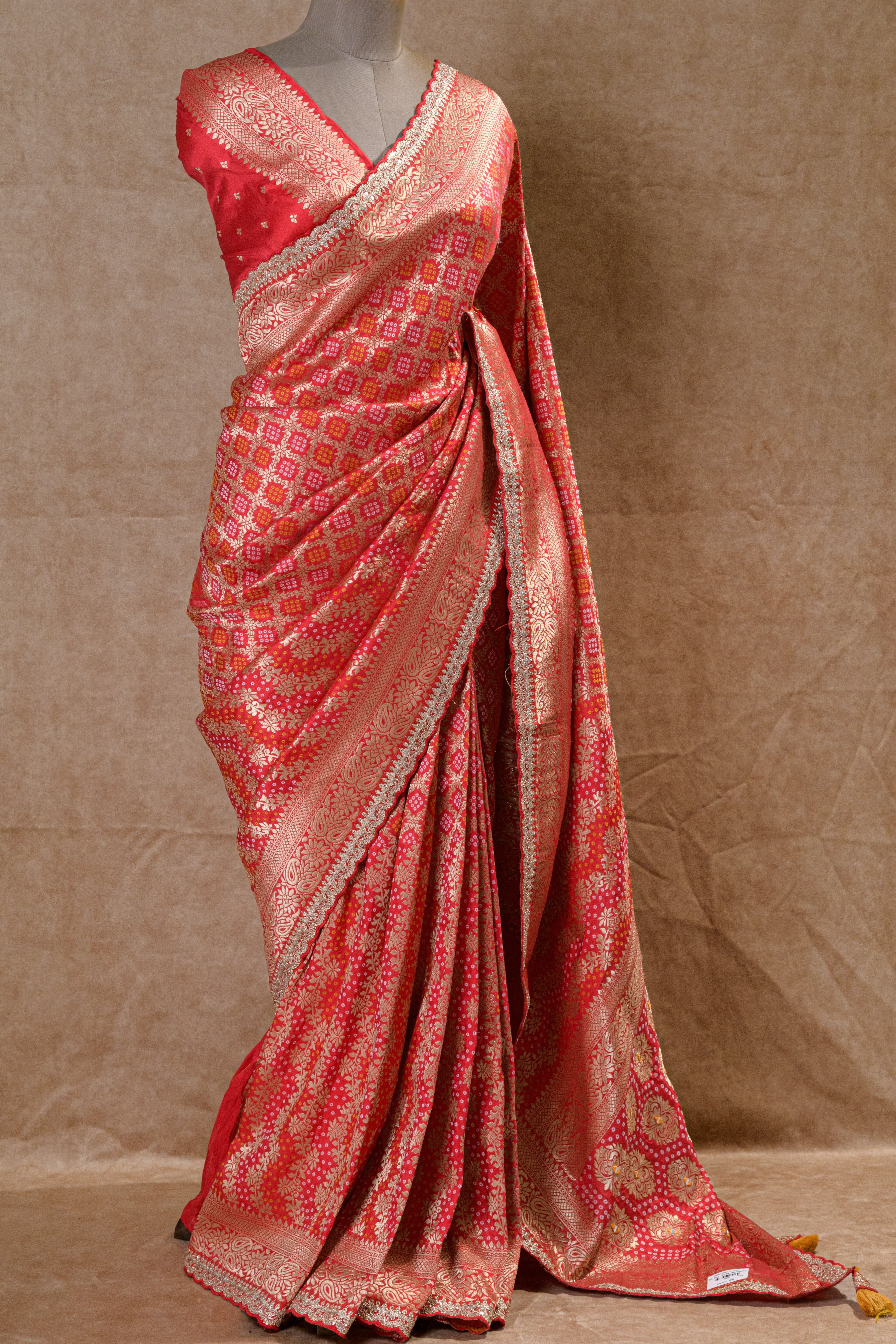 Red Dori Silk Bandhani Saree with Mirror Work and Gold Border